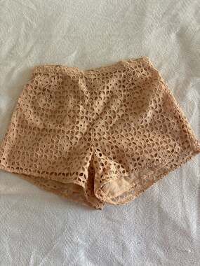 O'Neill Women's Peach Eyelet Crochet High-Rise Elastic Waist Shorts